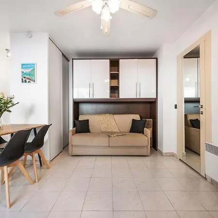 Le Cap Sud - Calme - Piscine - Garavan Apartment Menton